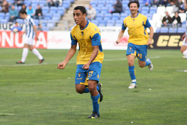 Jonathan Ramis celebrando el único gol que marcó con el Cádiz CF, en el Nuevo Colombino contra el Recreativo de Huelva (Foto: Trekant Media)
