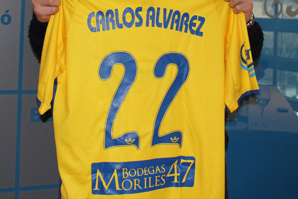 Camiseta del Cádiz la temporada 2012-2013 / Trekant Media