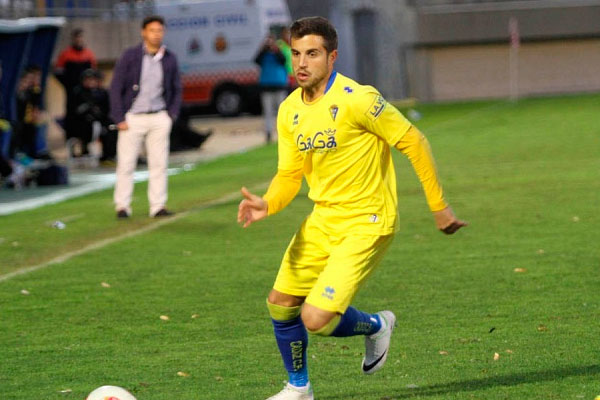 Gato, jugando con el Cádiz CF / Trekant Media