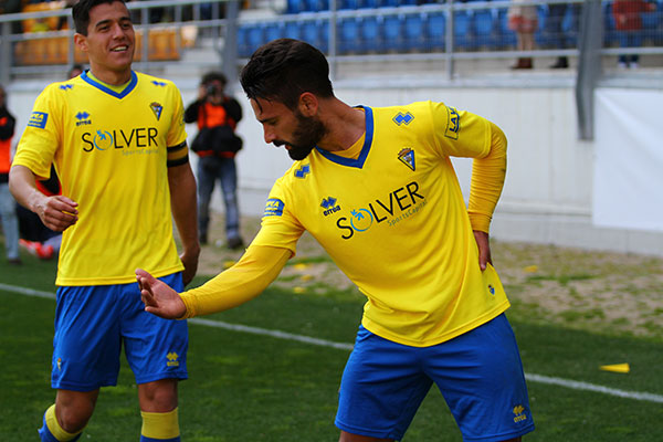 Kike Márquez celebra un gol con el Cádiz CF / Trekant Media