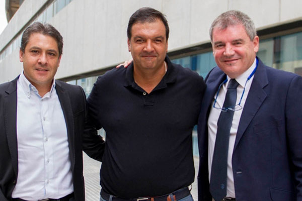 Fernando Arévalo acompañado de Manuel Vizcaíno y Pepe Mata / Trekant Media