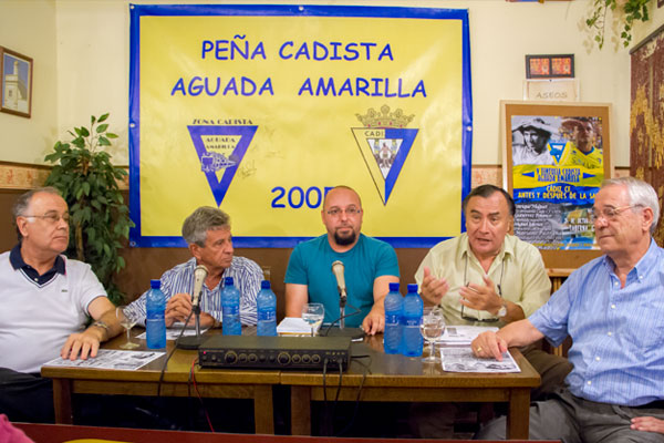 Mesa de la tertulia de Aguada Amarilla sobre la conversión del Cádiz CF en SAD / Trekant Media