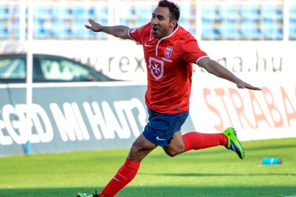 Arturo Álvarez celebra un gol con el Videoton FC húngaro / elsalvadorfc.com