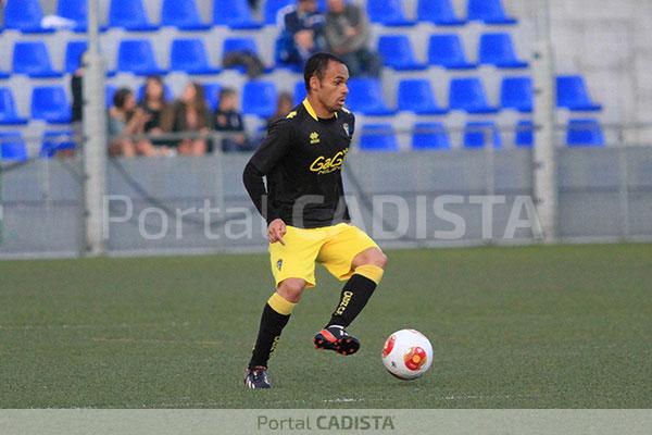 Paulinho en su único partido con el Cádiz CF / Trekant Media
