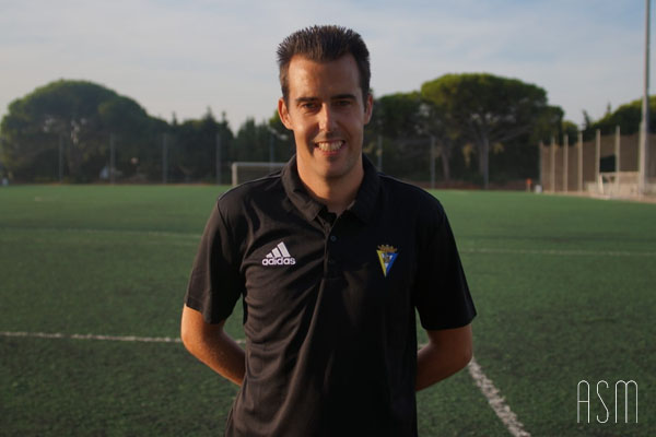 Emilio Soler, entrenador del Cádiz CF Juvenil / Águeda Sánchez