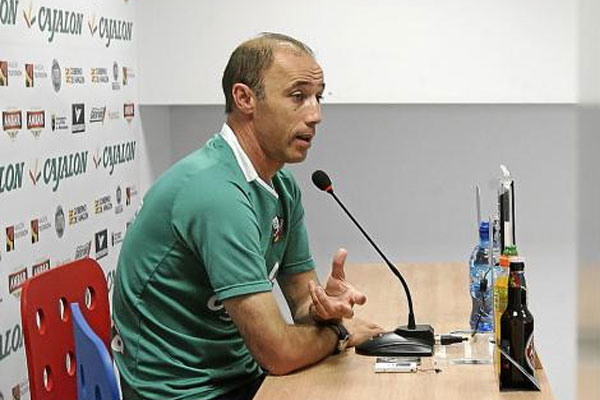 Antonio Calderón en su anterior etapa al frente de la SD Huesca