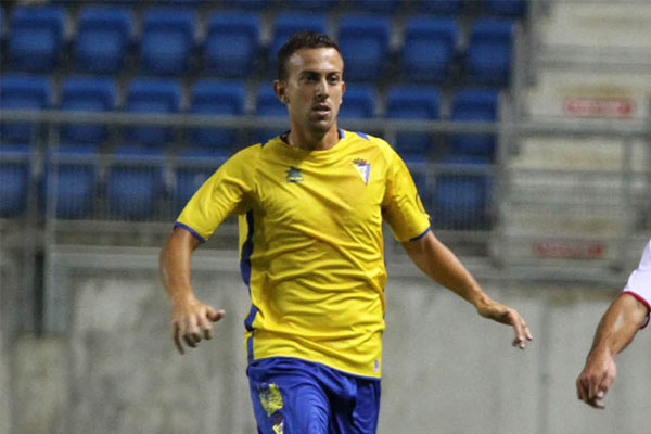 Sergio Ortiz, con la camiseta del Cádiz CF (Foto: Trekant Media)