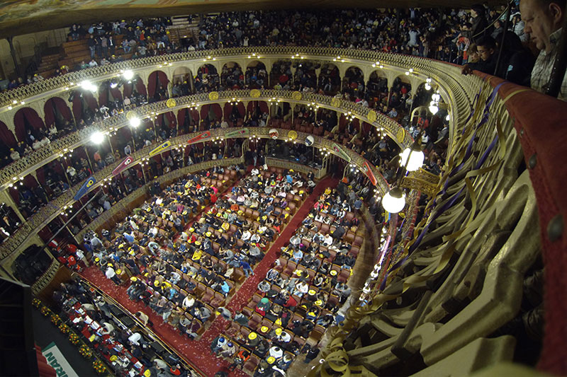 Vista del patio de butacas, palco y 'gallinero' del Gran Teatro Falla / Rafael Grimaldi - portalcadista