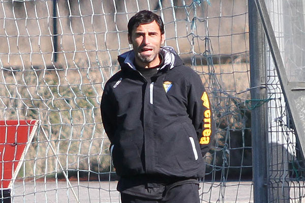 Fernando Niño, en su etapa de entrenador del Cádiz CF Juvenil / Trekant Media