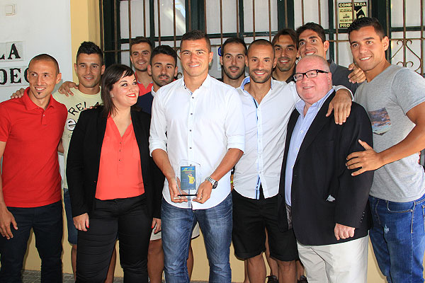 Airam Cabrera recibió el Trofeo Línea 6 / Trekant Media