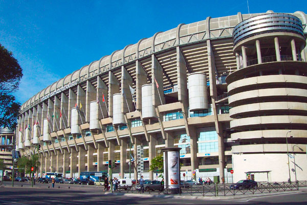 Estadio Santiago Bernabéu de Madrid / Wikipedia