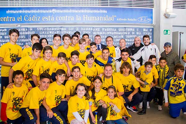 El Cadete B celebrando su campeonato / Trekant Media