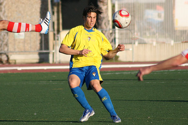 Lolo Armario, en un amistoso con el Cádiz CF / Trekant Media