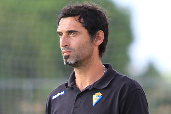 Fernando Niño, entrenador del Cádiz CF B / Trekant Media
