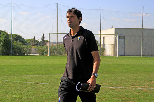 Fernando Niño, entrenador del Cádiz CF B / Trekant Media