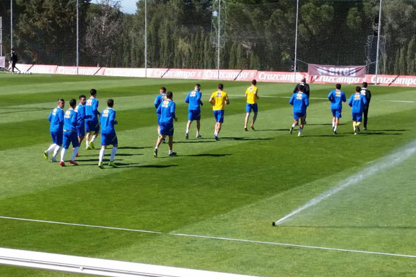 El Cádiz CF en el entrenamiento de hoy viernes 27 de marzo de 2015 / Trekant Media