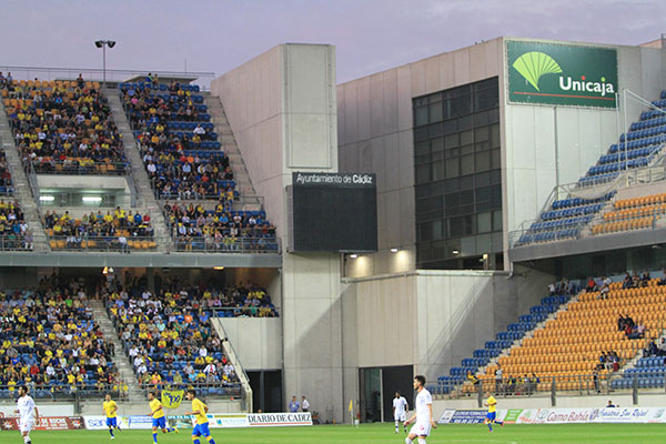 Videomarcador del estadio Ramón de Carranza / Trekant Media