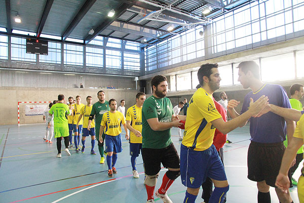 El Cádiz CF Virgili antes de un partido / Trekant Media