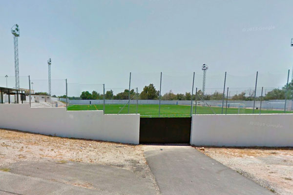 Campo Municipal de Fútbol Andrés Chacón, de La Barca de la Florida / Google Maps