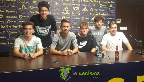 Canteranos del San Fernando CD que han firmado por el Cádiz CF / lacanteracadiz.com