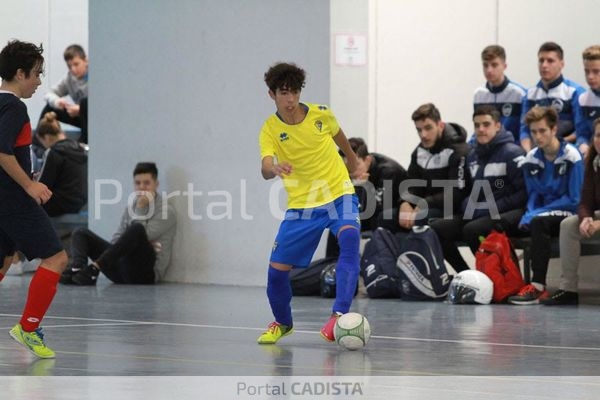 Forti, uno de los convocados del cadete del Cádiz CF Virgili Costa de la Luz / Trekant Media