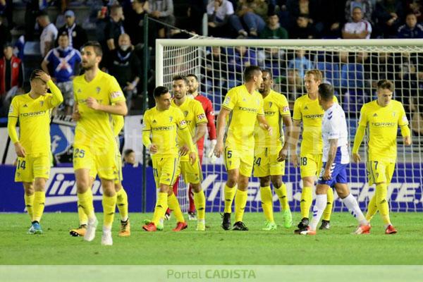 Álvaro García celebra el gol ante el CD Tenerife / Juan Antonio Carrasco - eldorsal.com