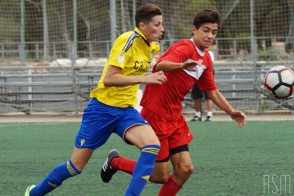 Mili en un partido de pretemporada. / Águeda Sánchez - Portal Cadista