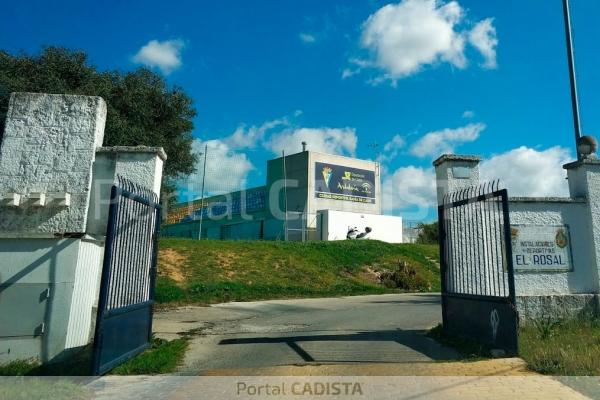 Ciudad Deportiva Bahía de Cádiz / Trekant Media