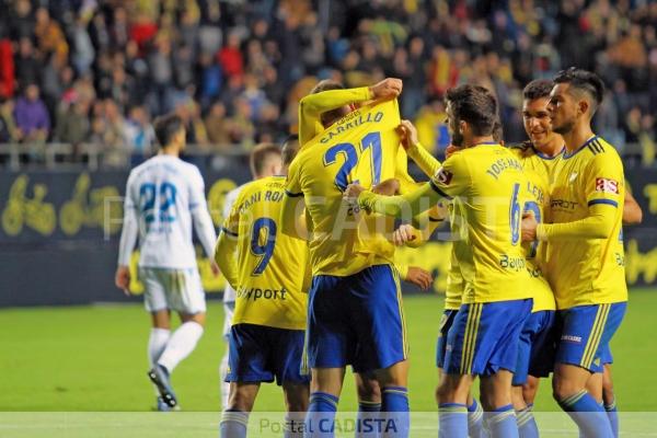 Carillo fue arropado por sus compañeros en el 3-0 / Trekant Media