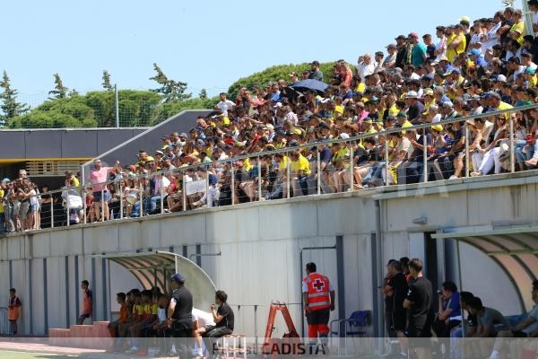 Aficionados en la Ciudad Deportiva Bahía de Cádiz / Trekant Media