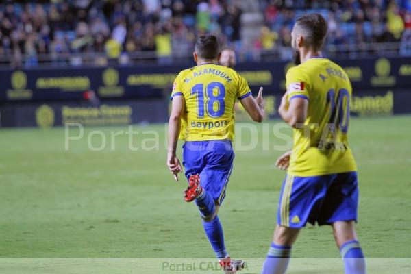Karim Azamoum celebra un gol con el Cádiz CF / Trekant Media