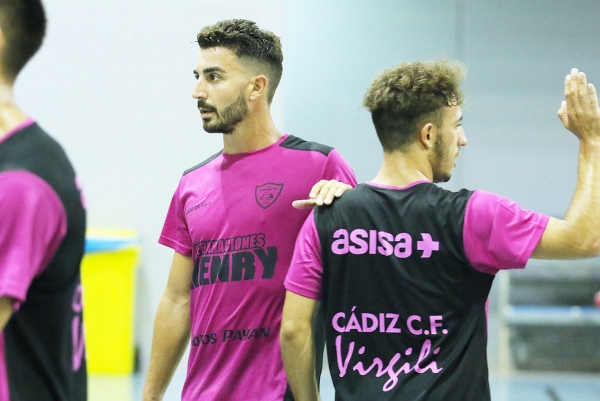 Mario Santiago, jugador del Cádiz CF Virgili / Trekant Media