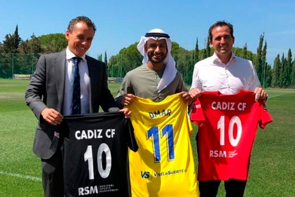 Firma del convenio entre el Cádiz CF y Regional Sports Mangement