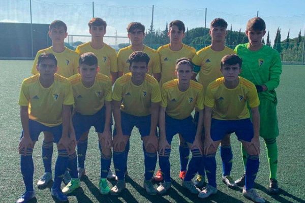Balón de Cádiz CF Cadete A / cadizcf.com