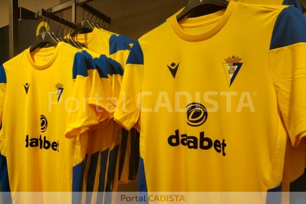 equipaciones cadizcf 01072021